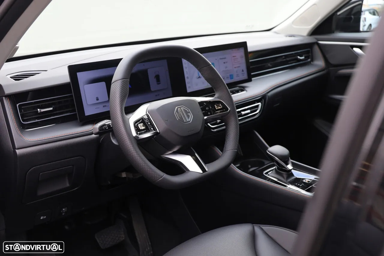 MG HS 1.5 T Luxury AT - 9