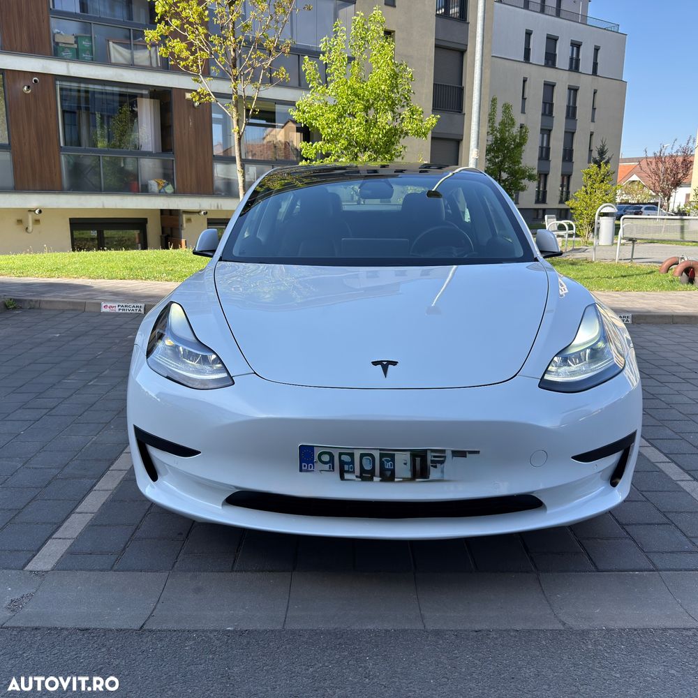 Tesla Model 3 Standard Reichweite Plus Hinterradantrieb - 2