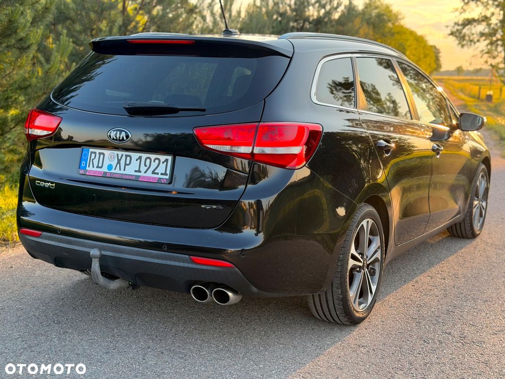 Kia Ceed 1.6 CRDi 136 ISG GT Line - 4
