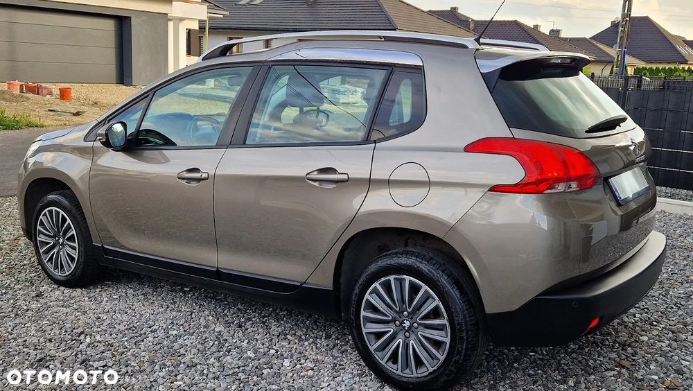 Peugeot 2008 1.2 VTi Allure - 17