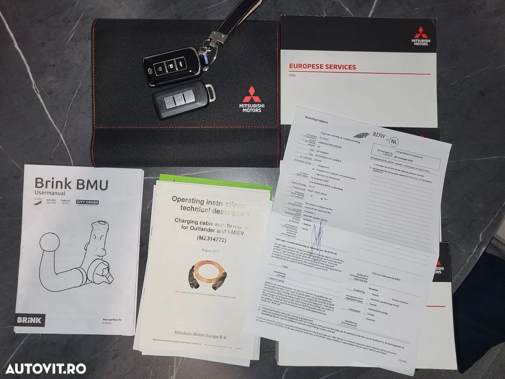 Mitsubishi Outlander PHEV 2.4 L 4X4 Instyle - 25