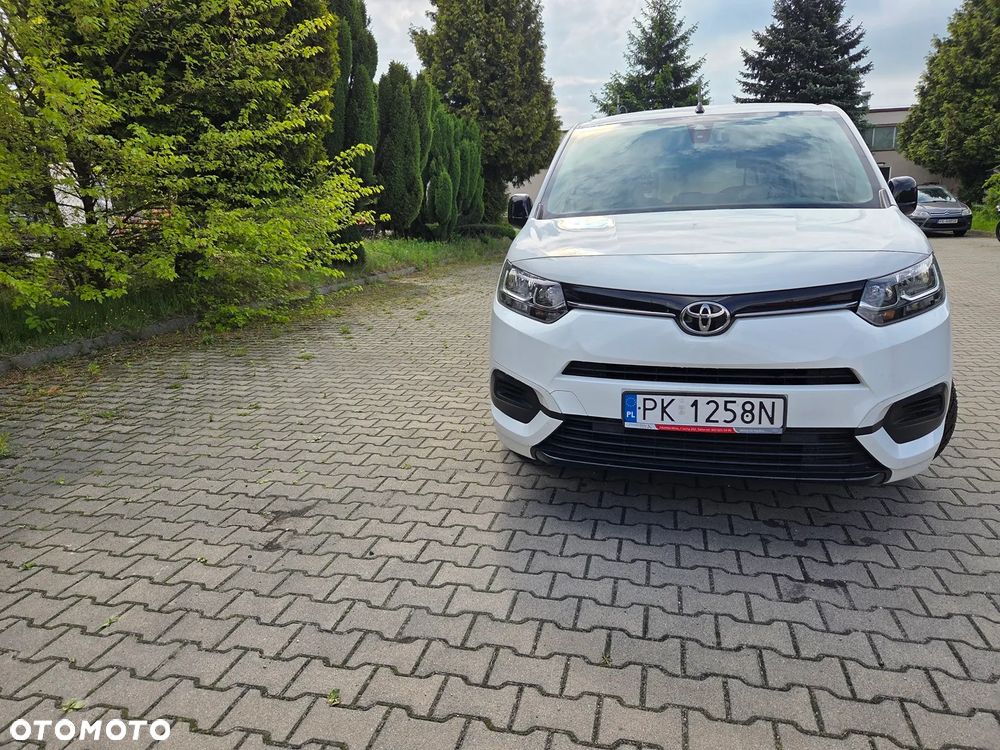 Toyota Proace City Verso 1.2 D-4T Business - 2