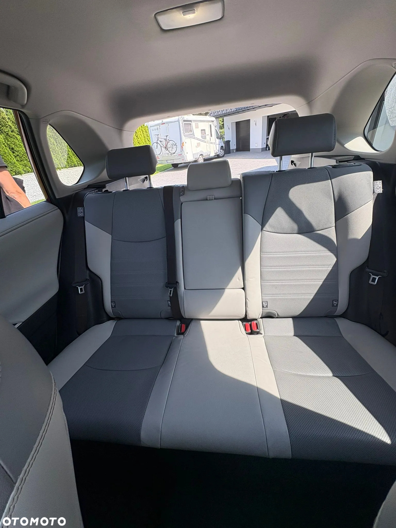 Toyota RAV4 - 6