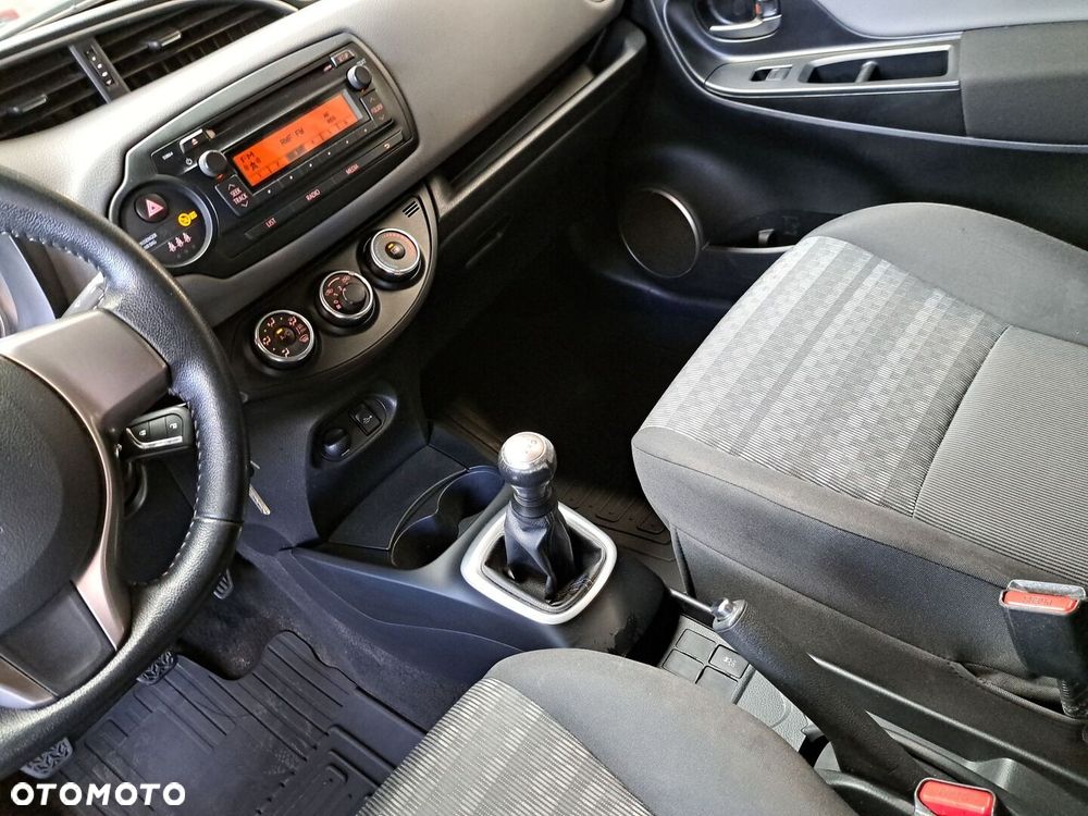 Toyota Yaris 1.0 Active EU6 - 28
