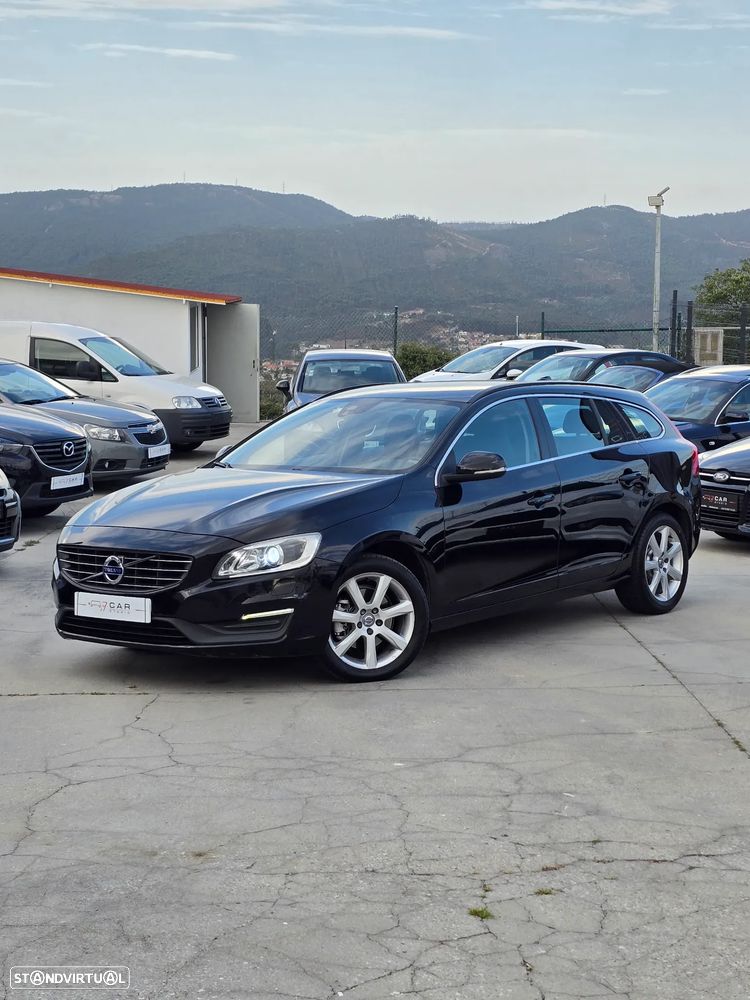 Volvo V60 2.0 D4 Momentum - 2