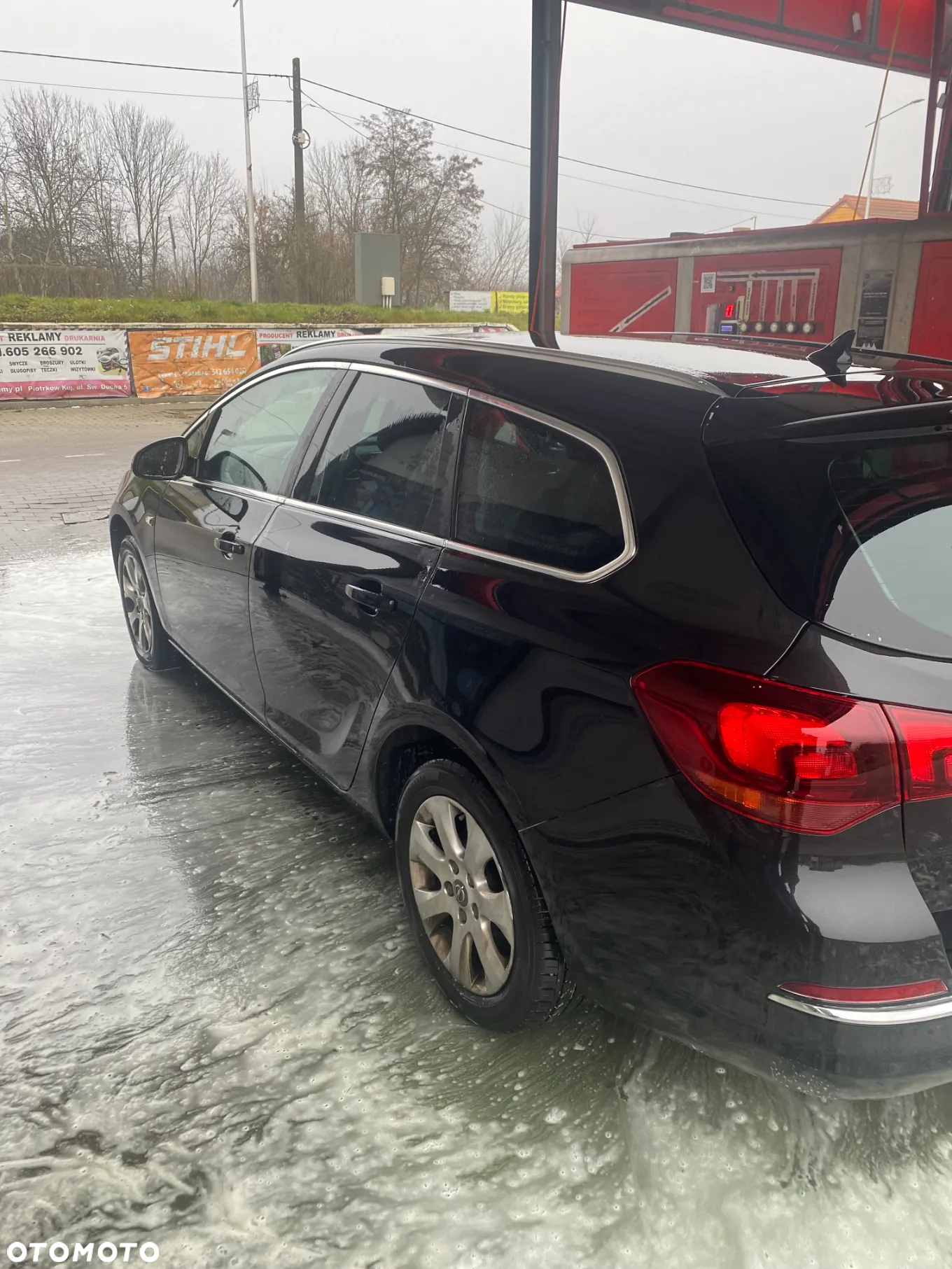 Opel Astra V 1.6 CDTI Dynamic S&S - 2