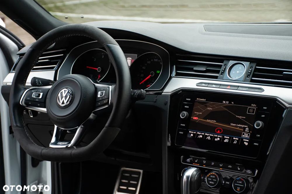 Volkswagen Passat 2.0 TDI SCR 4Motion DDG Highline - 17