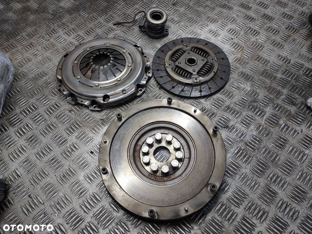 SPRZĘGŁO TARCZA DOCISK ŁOŻYSKO KOŁO ZAMACHOWE OPEL ZAFIRA A 2.0 DTI VALEO - 1