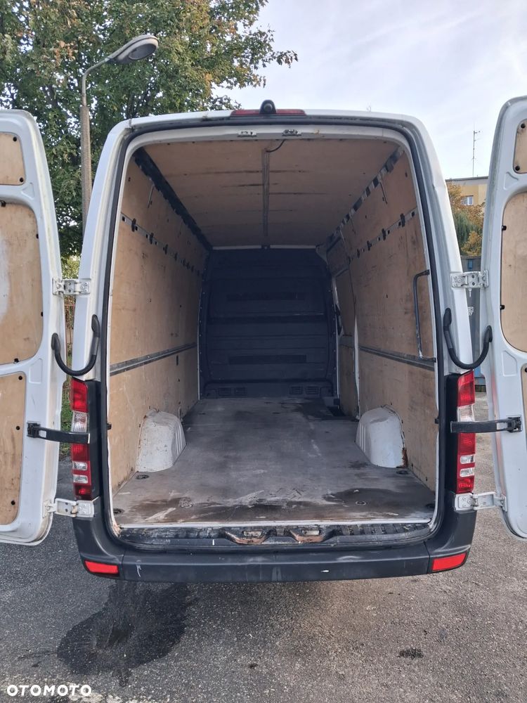 Mercedes-Benz Sprinter - 5