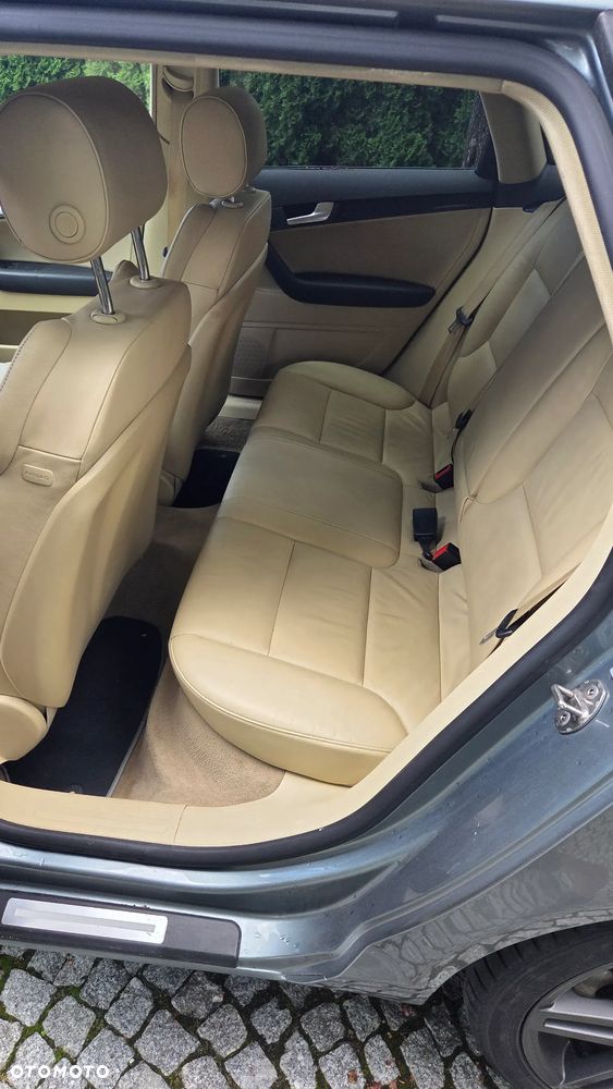 Audi A3 Sportback 3.2 quattro (DSG) S tronic Ambition - 11
