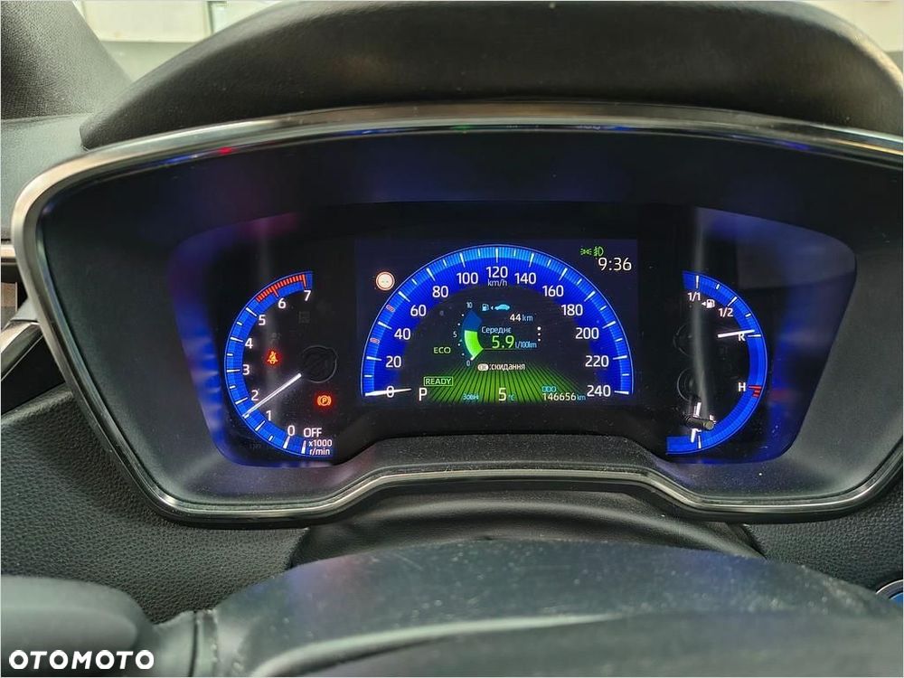 Toyota Corolla 1.8 Hybrid Comfort - 12