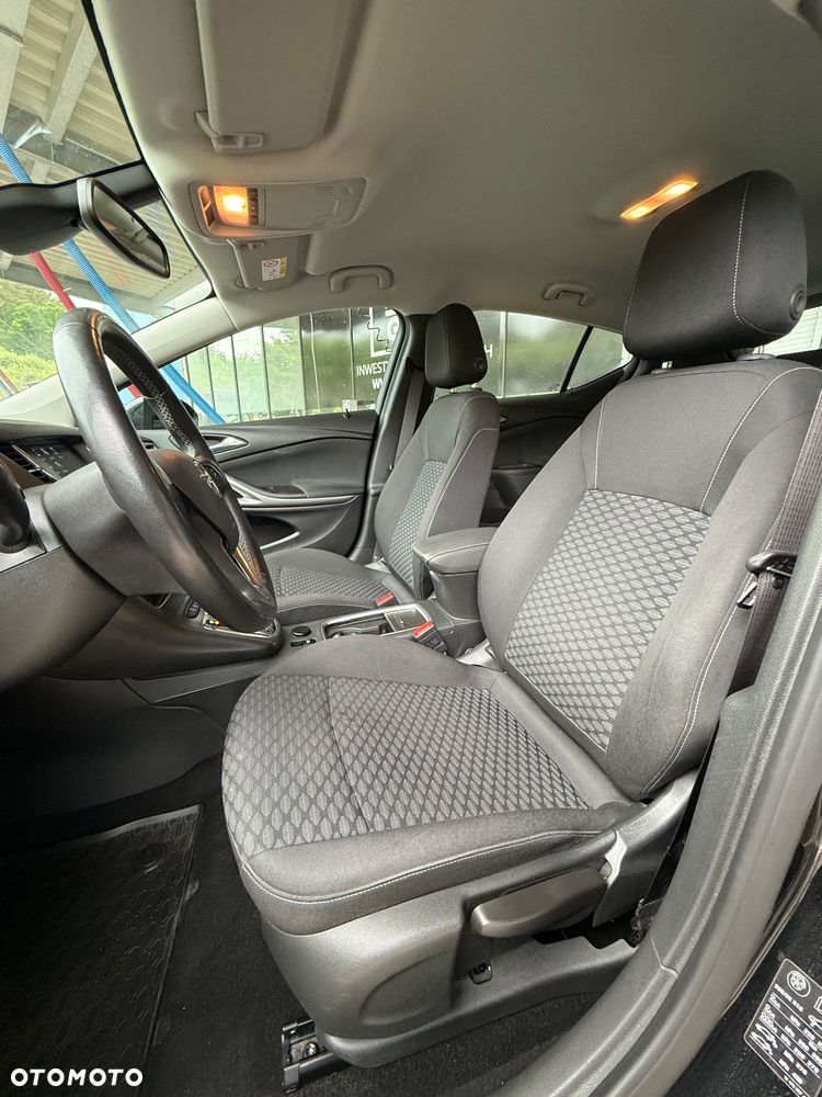 Opel Astra 1.4 T Dynamic S&S - 16