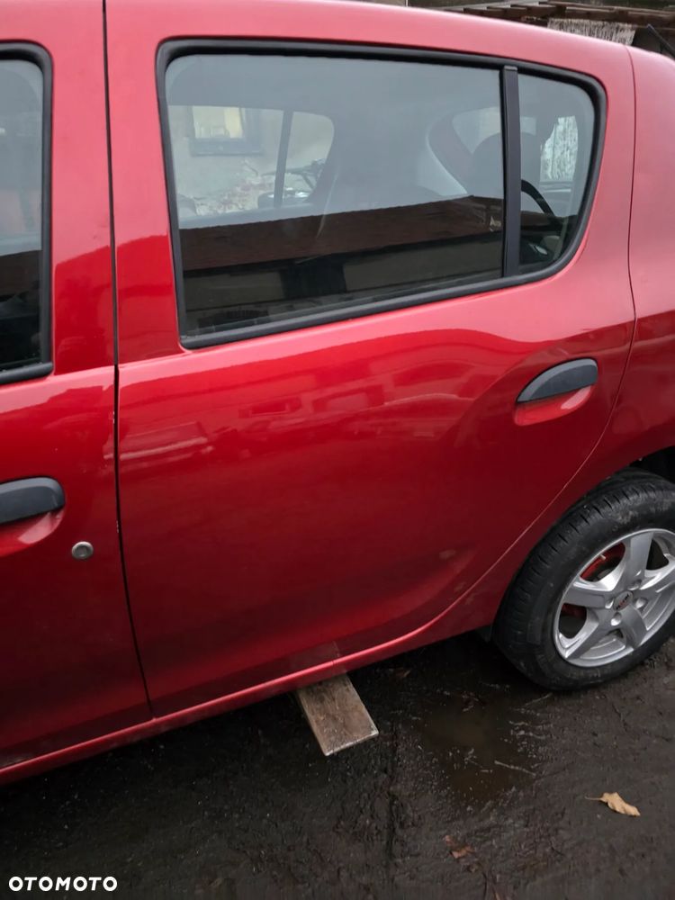 Drzwi lewy tył dacia sandero II lift w kolorze TEB 76 - 2