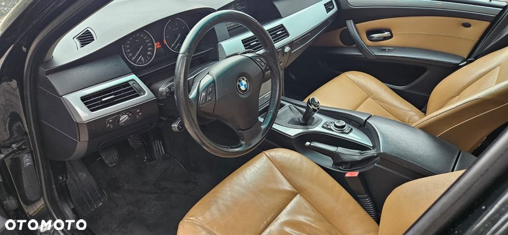 BMW Seria 5 520d Touring Edition Sport - 30