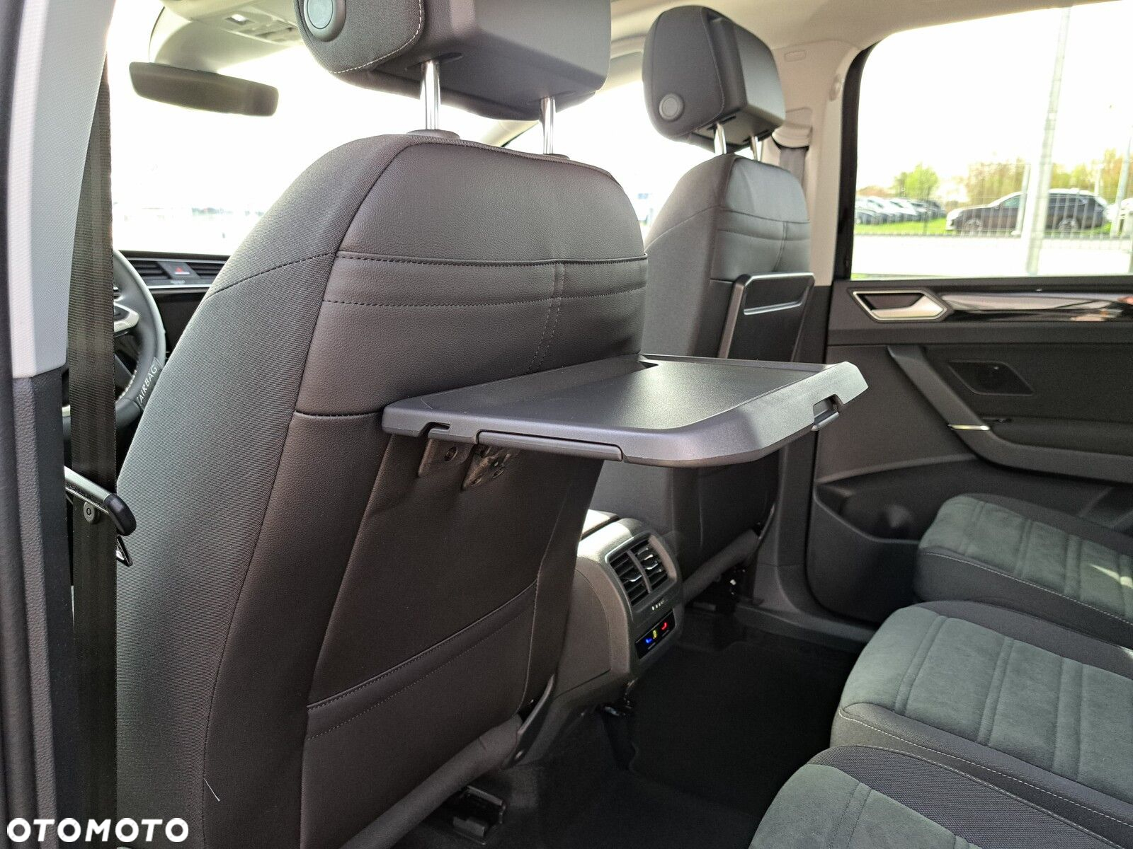 Volkswagen Touran 2.0 TDI BMT Highline DSG - 36