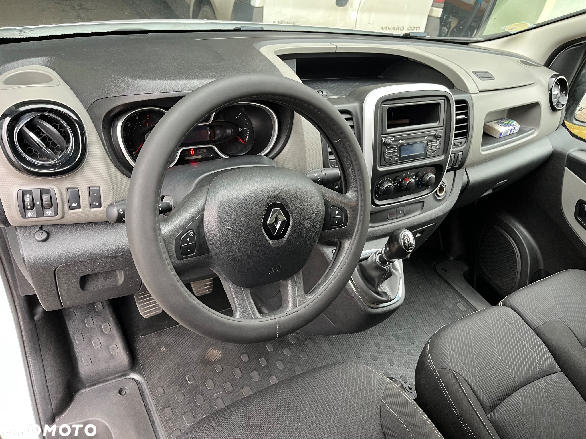 Renault Trafic - 11