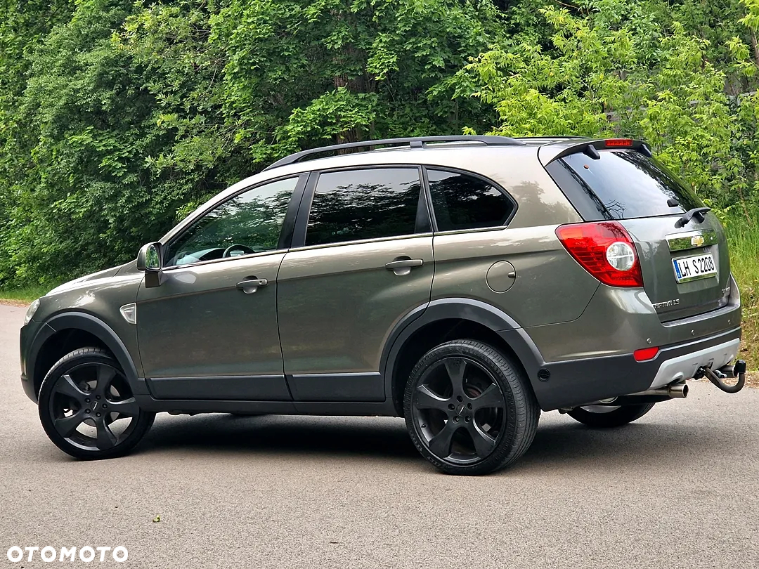 Chevrolet Captiva 2.4 2WD 7 Sitzer LS Family Edition - 16