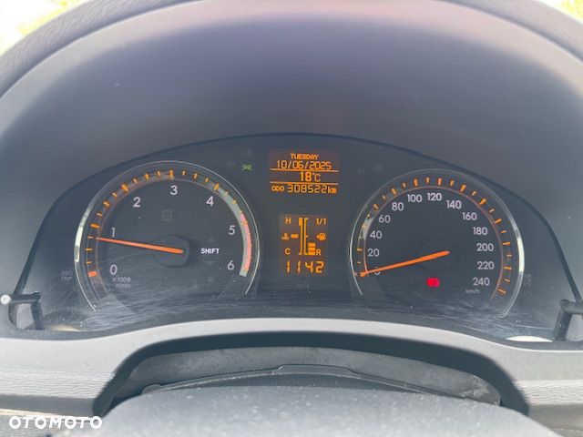 Toyota Avensis 2.2 D-CAT Premium - 12