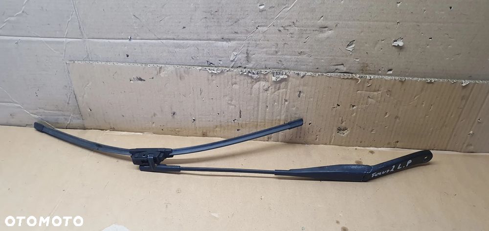 Ramie wycieraczki wycieraczka lewy przód Ford Focus MK2 4M5117526AE - 1