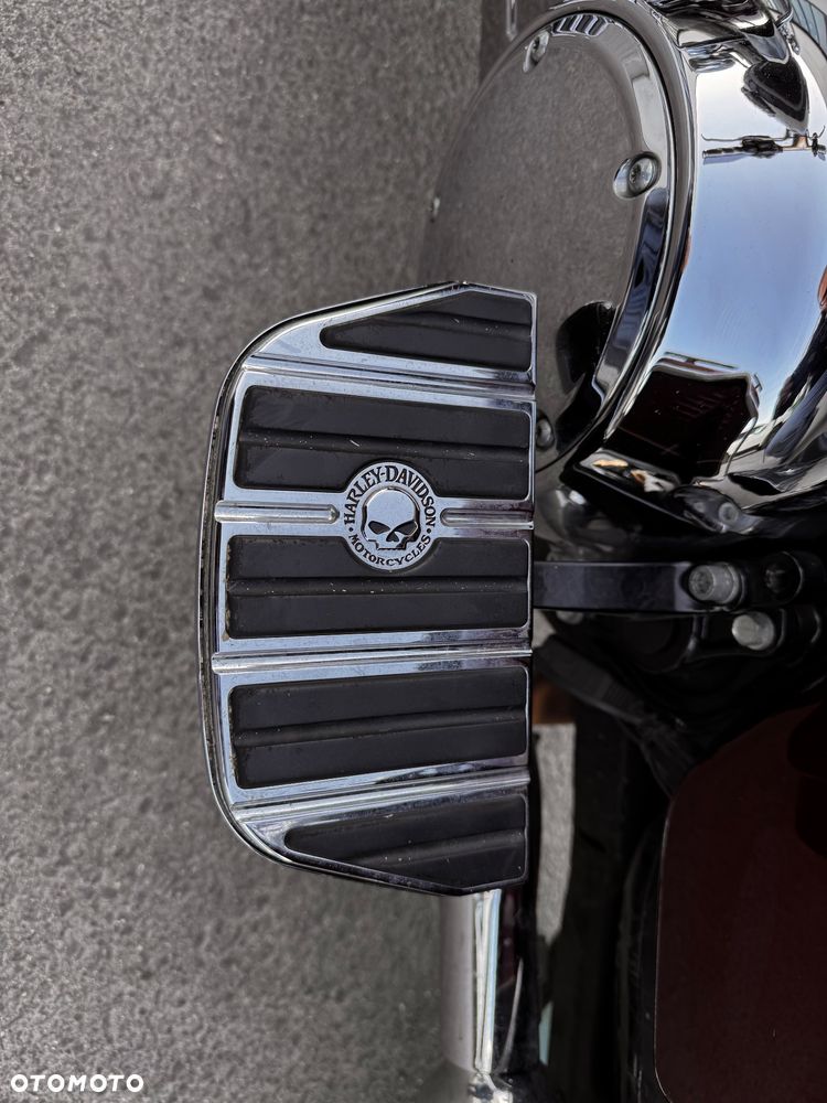 Harley-Davidson Touring Road King - 12