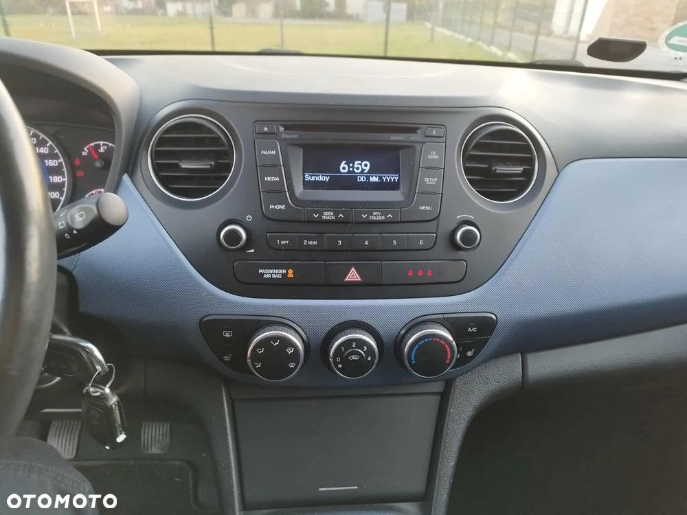 Hyundai i10 1.2 Premium - 21