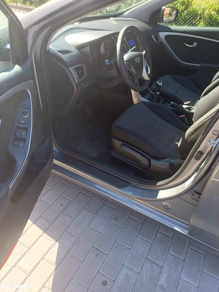 Hyundai i30 blue 1.6 CRDi Style - 8
