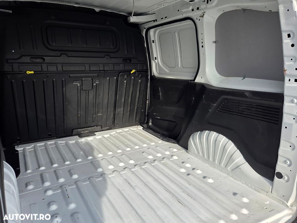 Peugeot New Partner L1H1 - 13