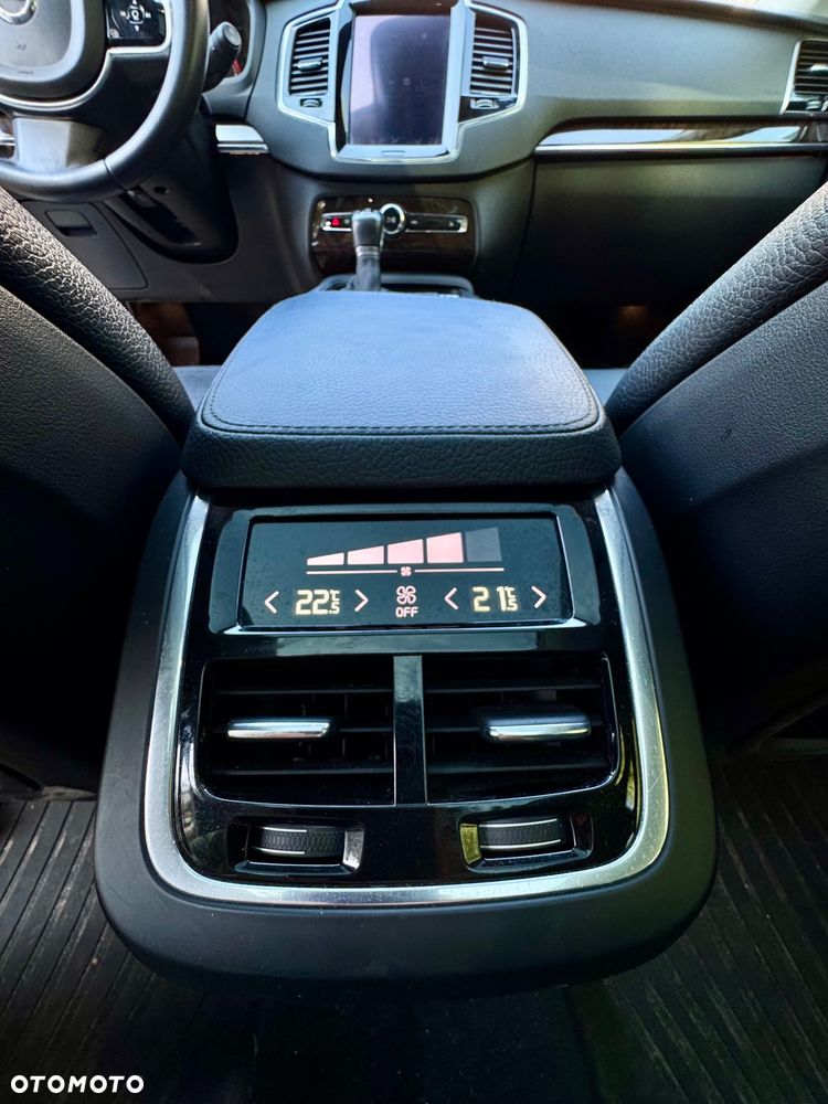 Volvo XC 90 T6 AWD Geartronic Momentum - 35