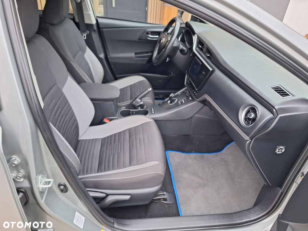 Toyota Auris - 9
