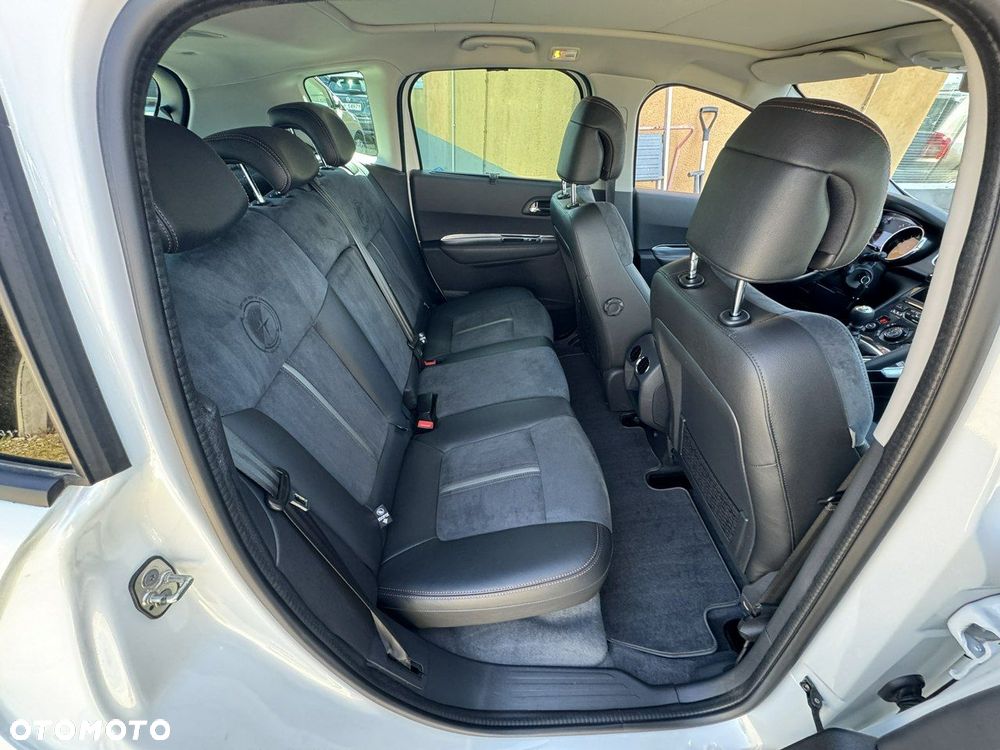 Peugeot 3008 - 21