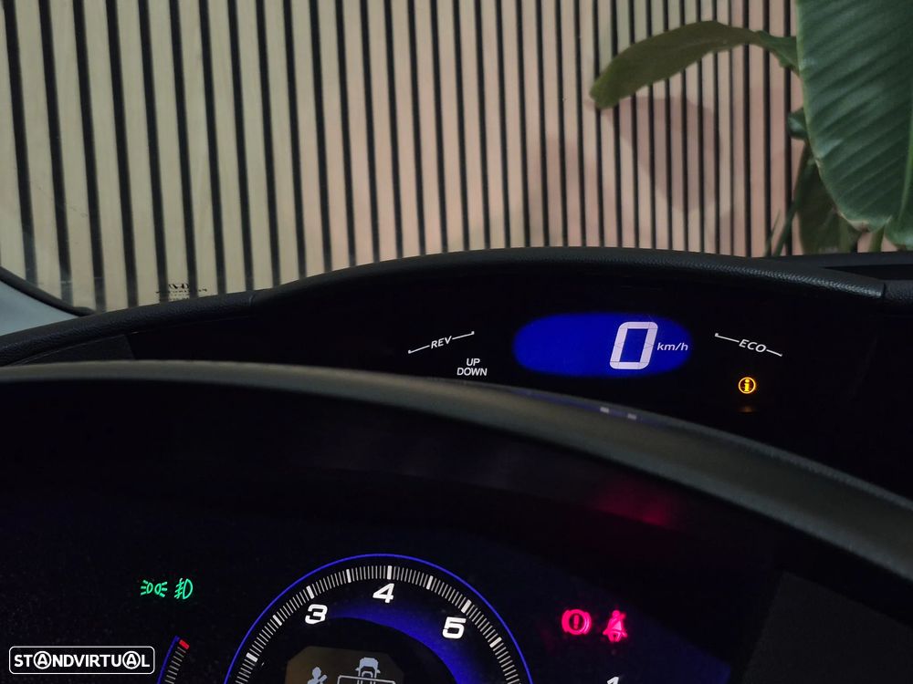 Honda Civic 1.8 Elegance - 24