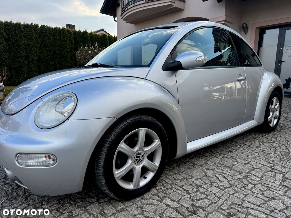 Volkswagen New Beetle 1.6 Arte - 9