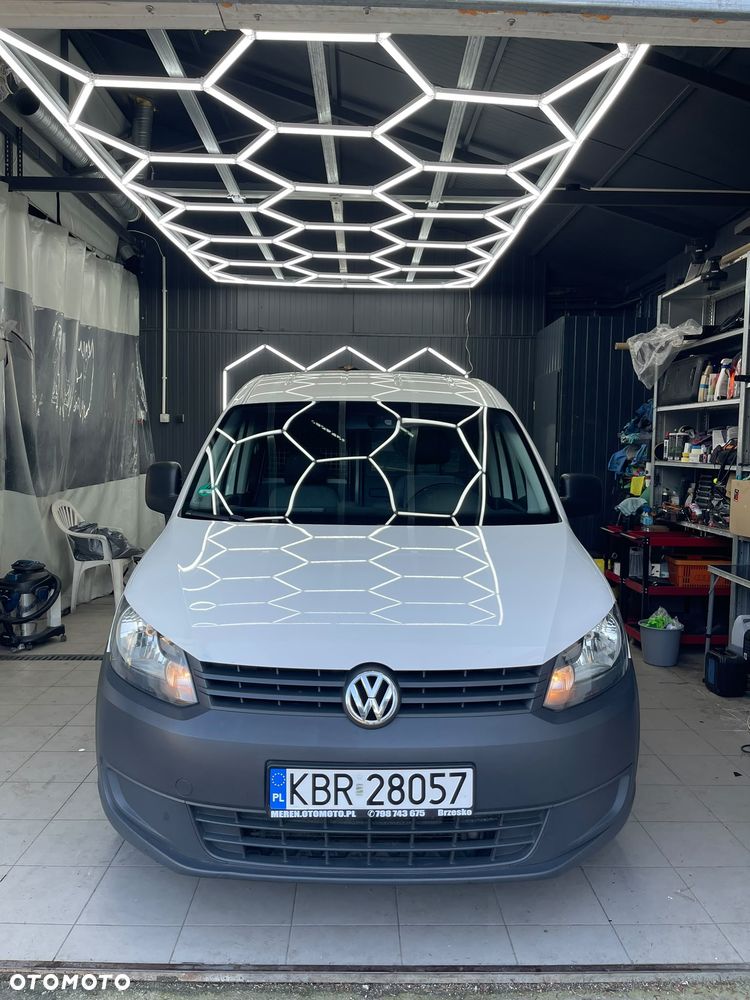 Volkswagen Caddy - 10