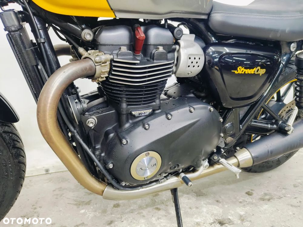 Triumph Street Twin - 24