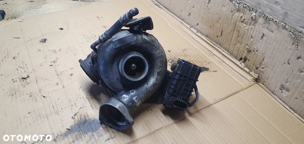 Turbina turbosprężarka turbo nastawnik BMW 3 E91 E90 3.0D 7796311 - 2