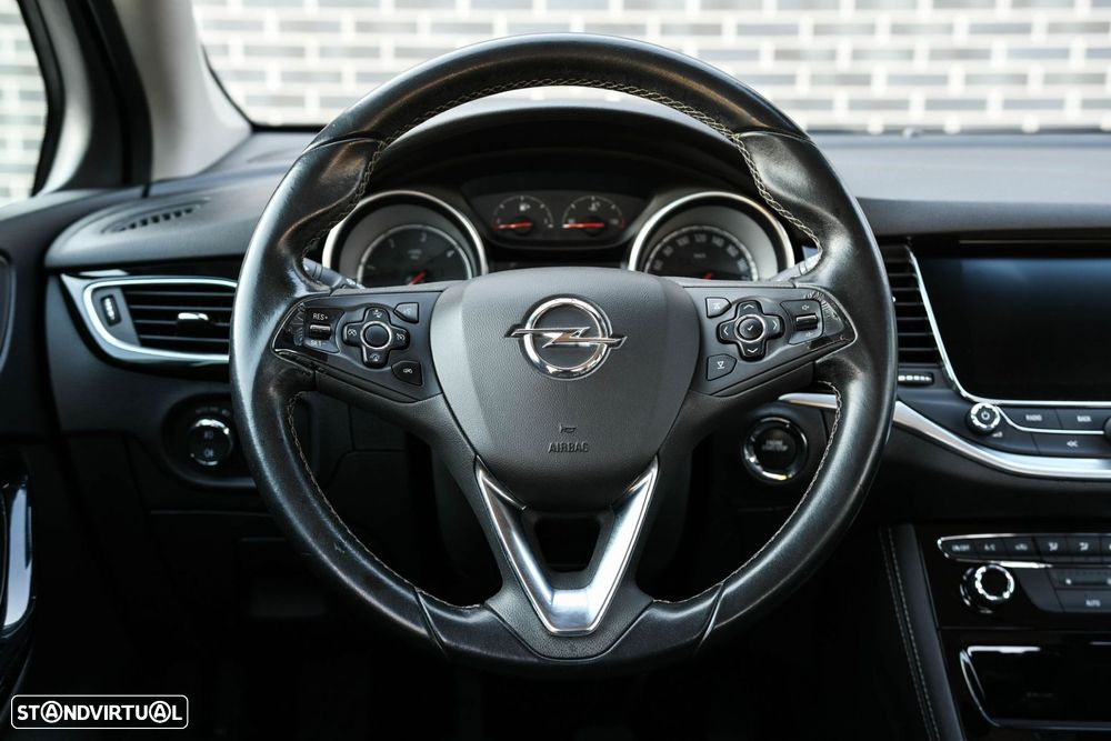 Opel Astra Sports Tourer 1.6 CDTi Executive S/S - 8