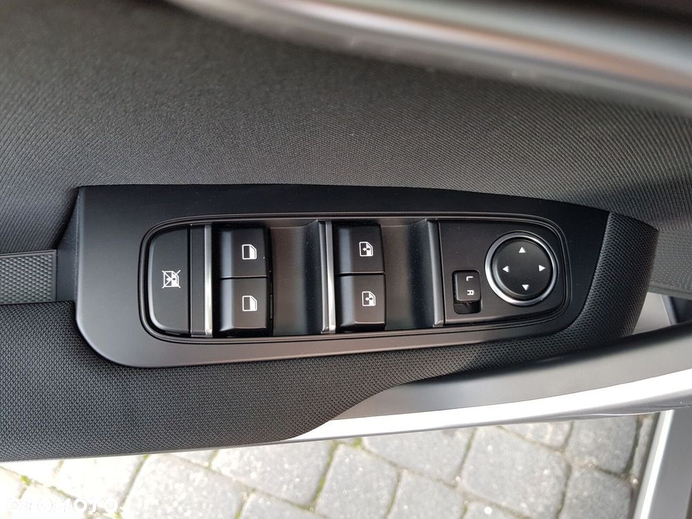 Kia XCeed 1.5 T-GDI M - 10