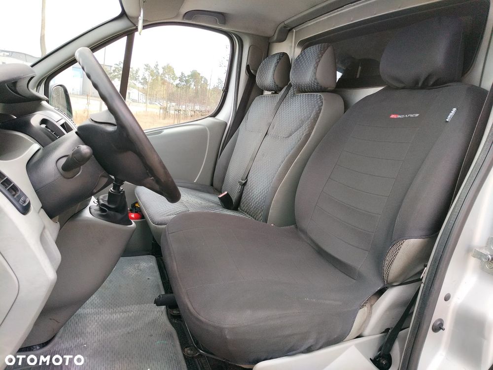 Renault Trafic - 9
