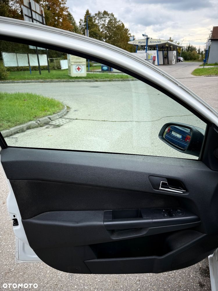 Opel Astra - 10