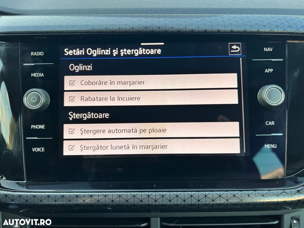 Volkswagen T-Cross - 23