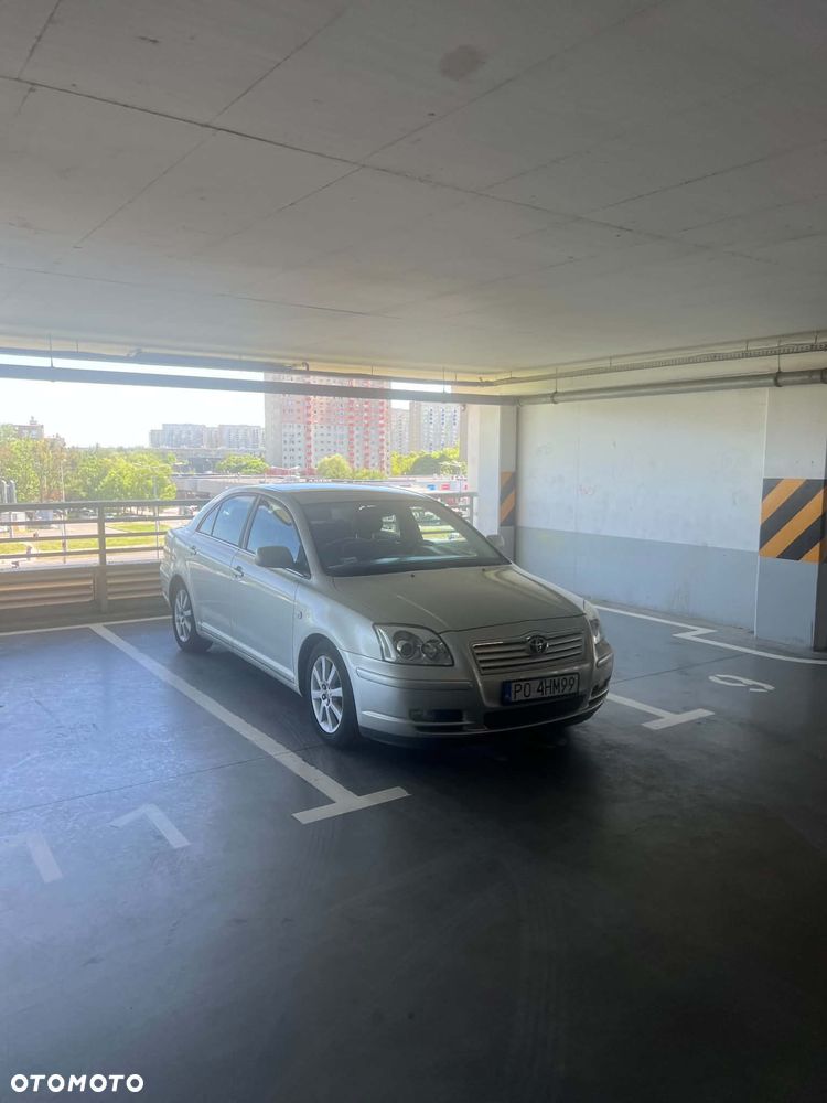Toyota Avensis 1.8 VVT-i Sol - 9