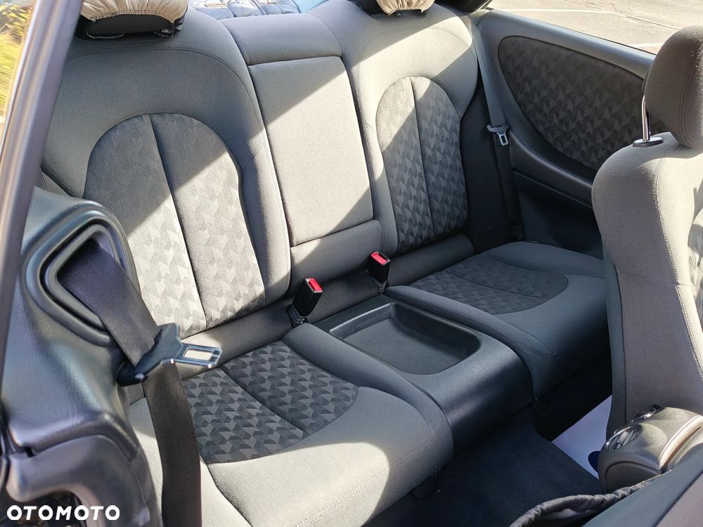 Mercedes-Benz Klasa E 220 CDI Automatik Avantgarde - 16