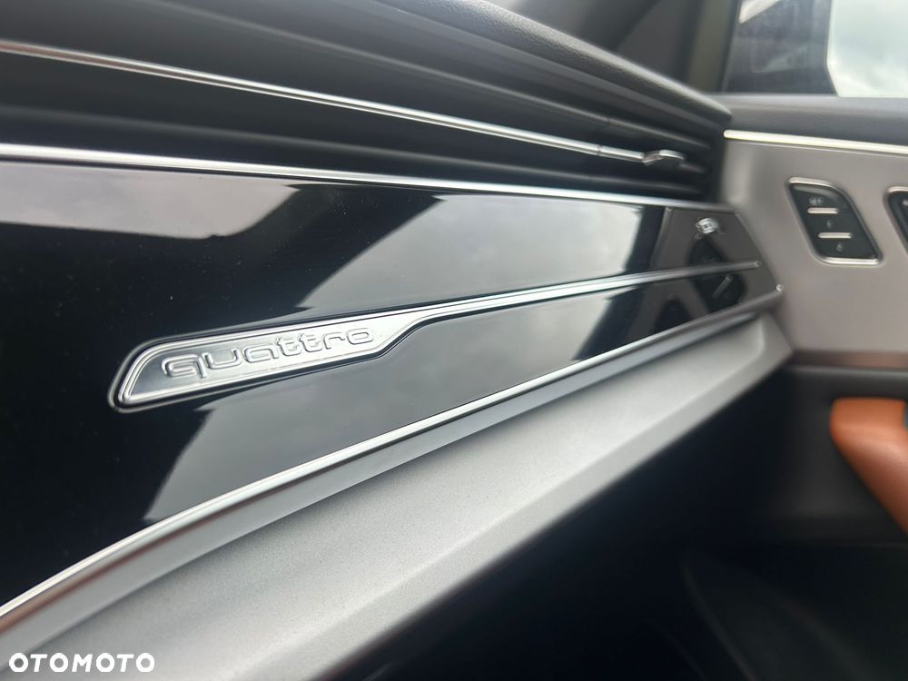 Audi Q8 55 TFSI mHEV Quattro Tiptronic - 28