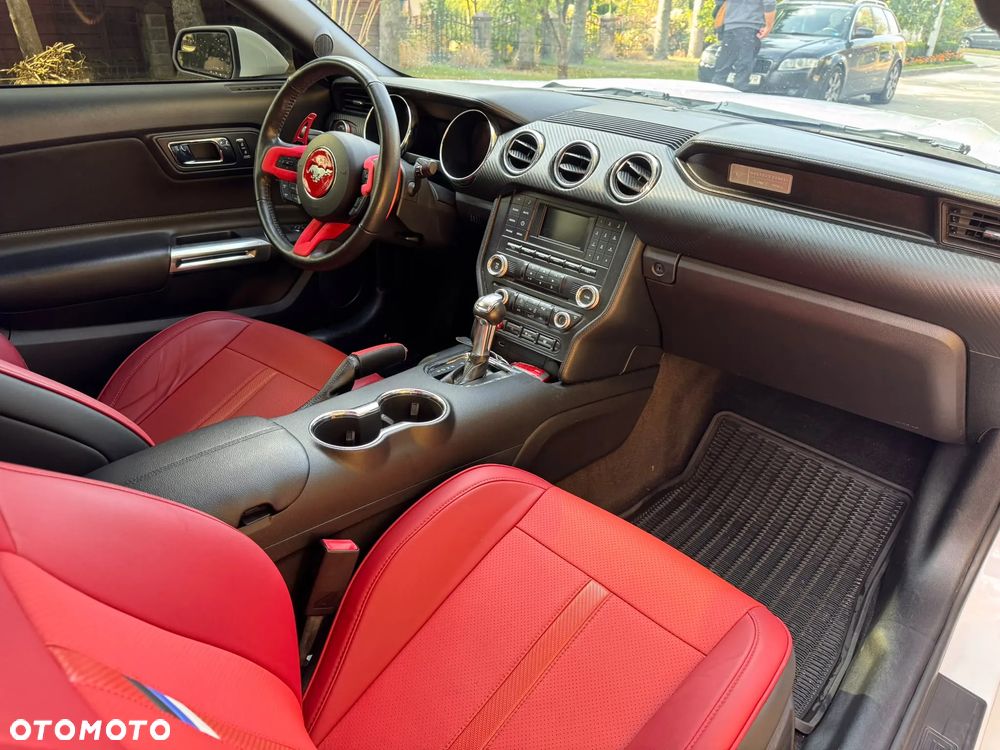 Ford Mustang - 14