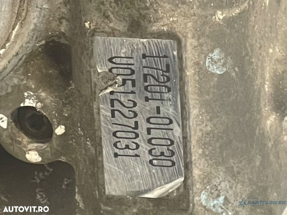 Turbină TOYOTA HILUX VII Pickup _N1_, _N2_, _N3_ 2004 - > 2.5D V051227031 / 17201-0L030 - 3