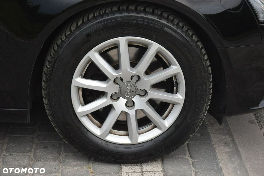 Audi A4 Avant 2.0 TDI Quattro S tronic - 11