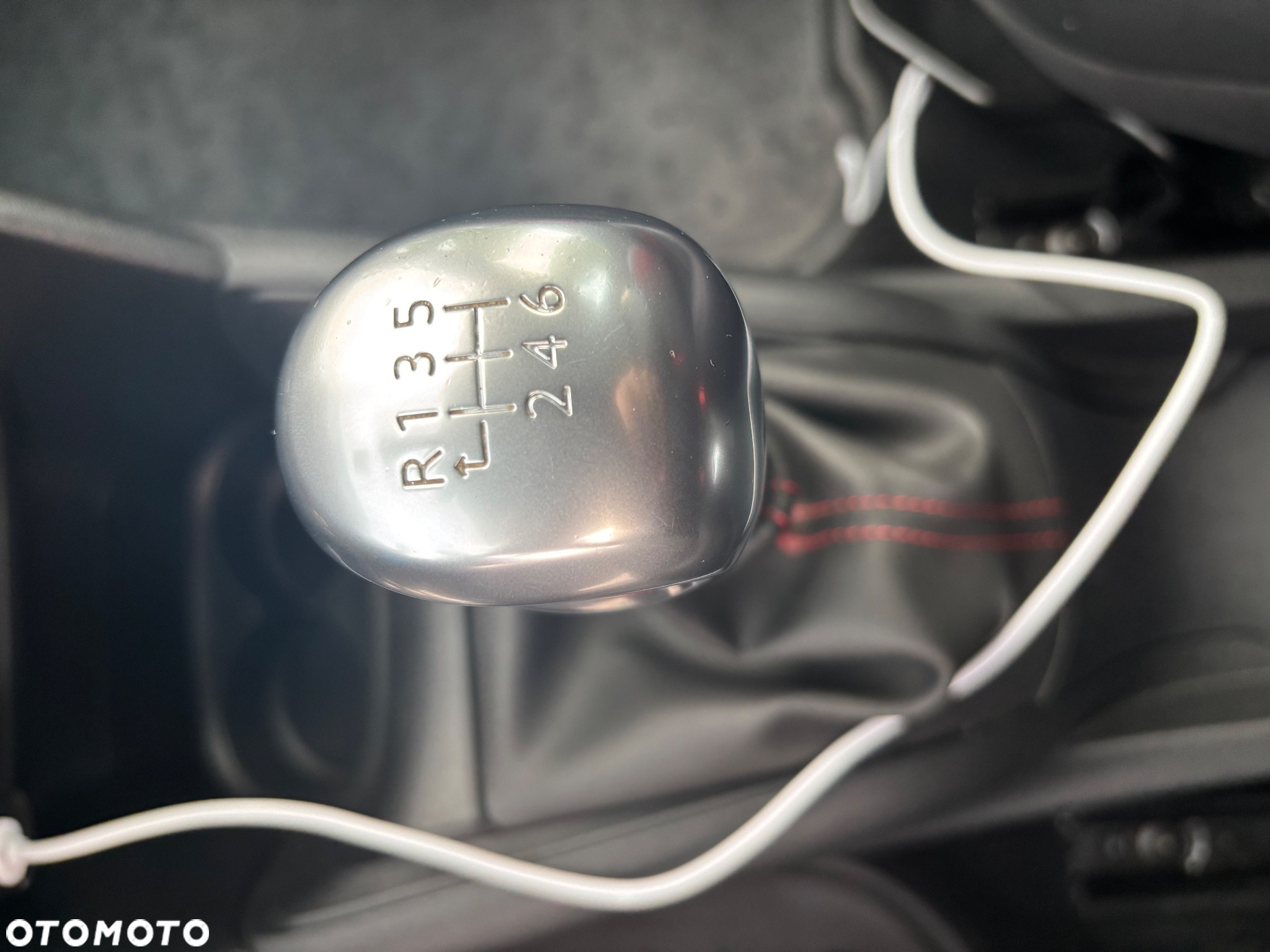 Peugeot 208 1.6 THP GTi - 35