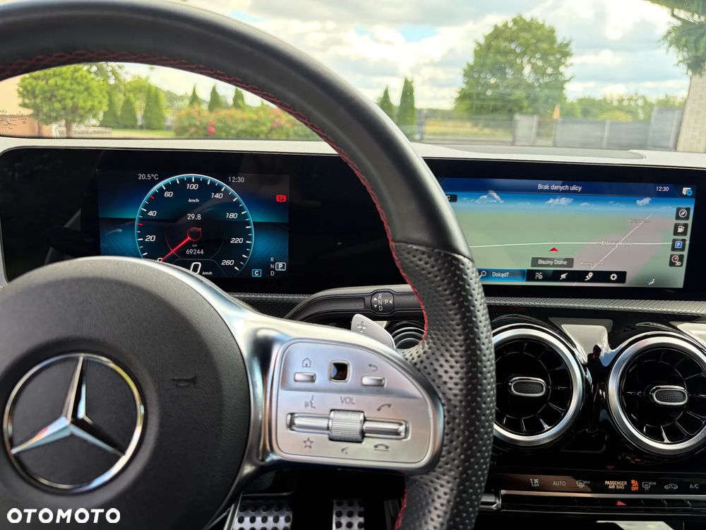 Mercedes-Benz CLA 180 AMG Line 7G-DCT - 19
