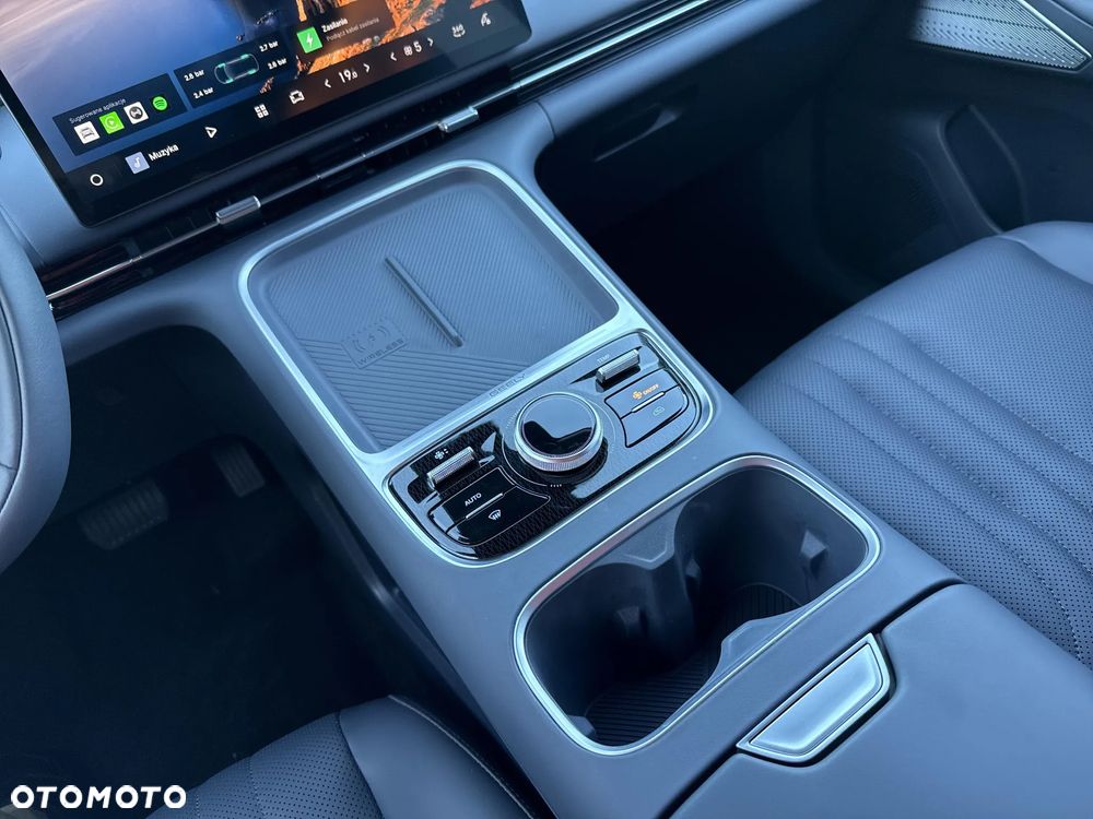 Geely Starray EM-i 1.5 PHEV Max - 12