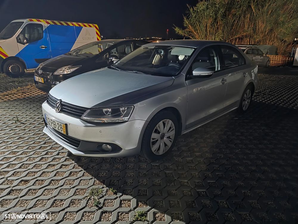 VW Jetta 1.6 TDi Trendline BM - 4